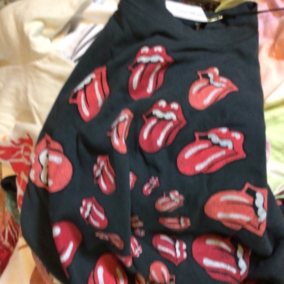 NEaw arrivals! Listing now! Daydreamer and junk food vintage graphic rock tees - Picture 2 of 9